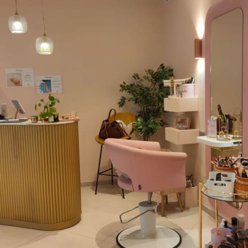 Neox beauty (anciennement Julabb) - Sourcils & cils Levallois-Perret - Neox beauty (anciennement Julabb) - Photo Galerie - OneBooking