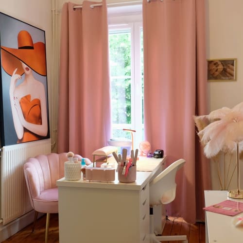 Mlle Porcelaine - Onglerie Villefranche-sur-Saône - Mlle Porcelaine - Photo Galerie - OneBooking