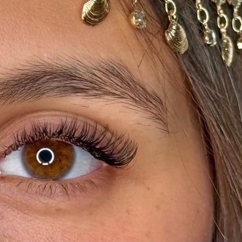 Naerya (ex Lashes Studio) - Institut de beauté Toulon - Naerya (ex Lashes Studio) - Photo Galerie - OneBooking