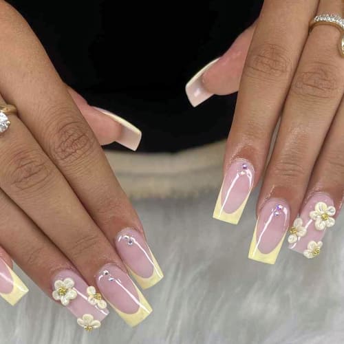 DS NAILS & CILS - Institut de beauté Marseille - DS NAILS & CILS - Photo Galerie - OneBooking