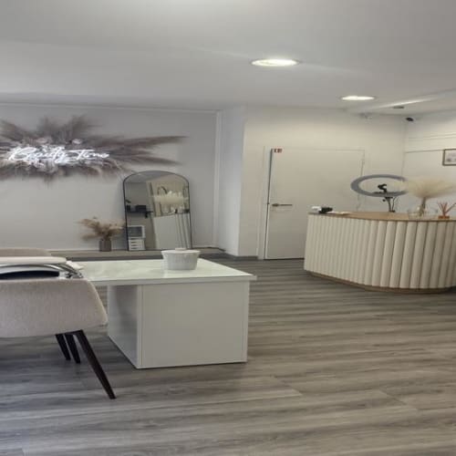 Nell Beauty - Sourcils & cils Vénissieux - Nell Beauty - Photo Galerie - OneBooking
