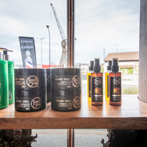 Barber's Saloon - Coiffeur Barbier Chartrons - Barbier Bordeaux - Barber's Saloon - Coiffeur Barbier Bassin à flot - Photo Galerie - OneBooking
