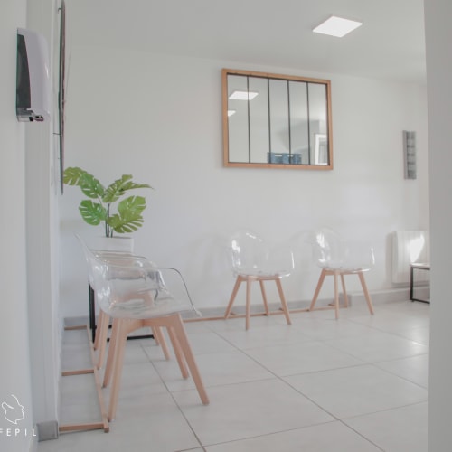 EFEPIL - ELECTROLYSE - Sourcils & cils Montigny-le-Bretonneux - EFEPIL - ELECTROLYSE - Photo Galerie - OneBooking