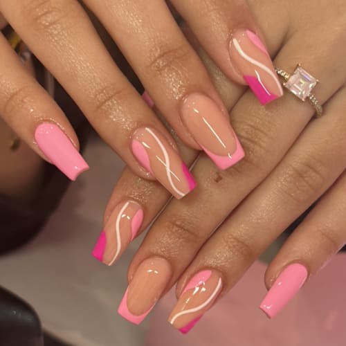 V nailed it - Onglerie Orléans - V nailed it - Photo Galerie - OneBooking