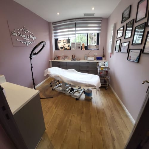 Le Vernis à Ongles - Institut de beauté Toulon - Le Vernis à Ongles - Photo Galerie - OneBooking