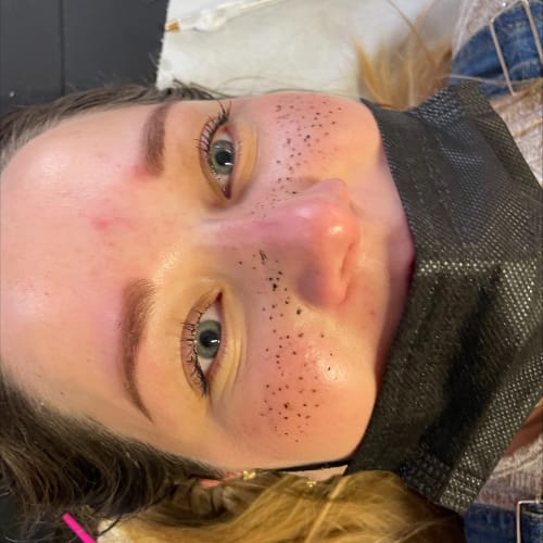 Allagui Beauty - Sourcils & cils Cergy - Allagui Beauty - Photo Galerie - OneBooking