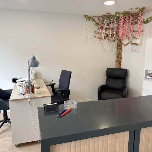 Le salon de Marion - Onglerie Pont-l'Abbé - Le salon de Marion - Photo Galerie - OneBooking