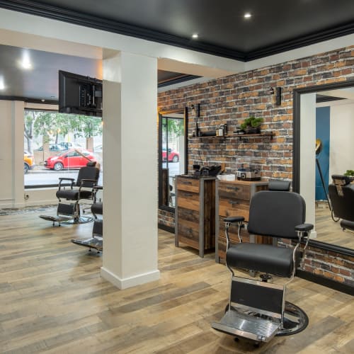 Captain Barber - Coiffure Toulon - Captain Barber - Photo Galerie - OneBooking