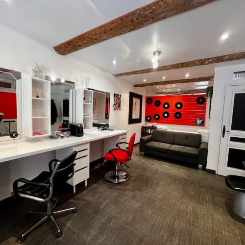 La Signature by NJS - Coiffure Toulon - La Signature by NJS - Photo Galerie - OneBooking