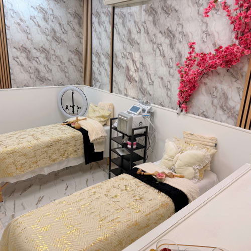 Royal Body Glow - Coiffure Marseille - Royal Body Glow - Photo Galerie - OneBooking