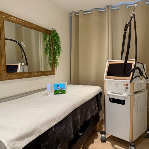 Le boudoir Georges V - Onglerie Bordeaux  - Le boudoir Georges V - Photo Galerie - OneBooking