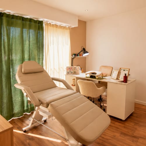 JOGA BEAUTY NAILS - Institut de beauté Béziers - JOGA BEAUTY NAILS - Photo Galerie - OneBooking