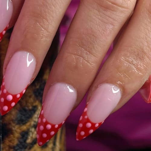 Ongles de Cagole - Onglerie Béziers - Ongles de Cagole - Photo Galerie - OneBooking