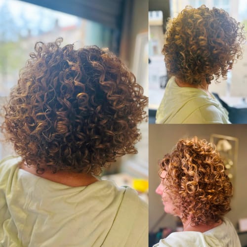 Les sœurs LauLi / La boucle by Laura (coiffeuse cheveux bouclés) - Onglerie Metz - Les sœurs LauLi / La boucle by Laura (coiffeuse cheveux bouclés) - Photo Galerie - OneBooking