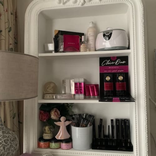 Le chalet des cils - Onglerie Boulogne-Billancourt - Le chalet des cils - Photo Galerie - OneBooking