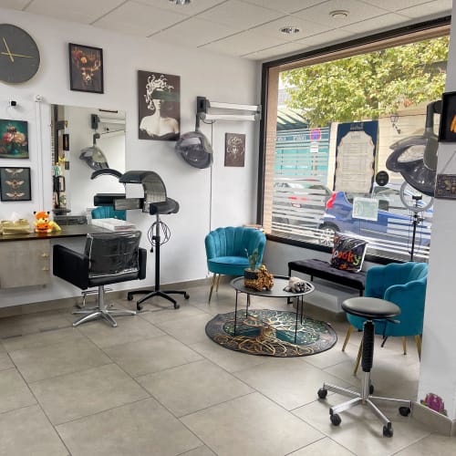 Studio Medusa - Coiffure Mantes-la-Jolie - Studio Medusa - Photo Galerie - OneBooking
