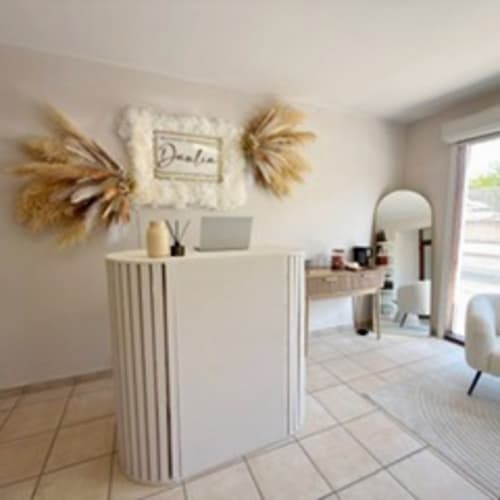 Maison Danlia - Onglerie Piolenc - Maison Danlia - Photo Galerie - OneBooking