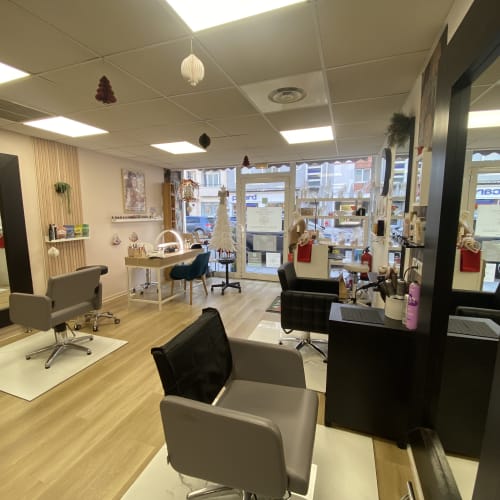 Just Me Coiffure et Esthétique - Coiffure Toulon - Just Me Coiffure et Esthétique - Photo Galerie - OneBooking