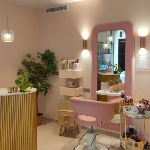 Neox beauty (anciennement Julabb) - Sourcils & cils Levallois-Perret - Neox beauty (anciennement Julabb) - Photo Galerie - OneBooking