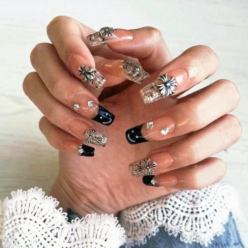 TO Salon - Beauté & Ongles - Sourcils & cils Clamart - TO Salon - Beauté & Ongles - Photo Galerie - OneBooking
