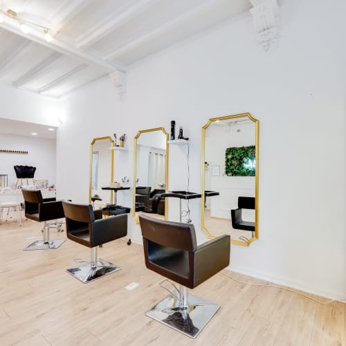 Nesrine L’atelier - Institut de beauté Béziers - Nesrine L’atelier - Photo Galerie - OneBooking
