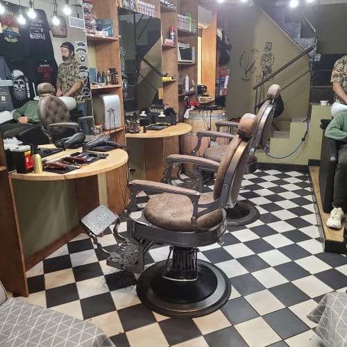 NB HAIR COIFFURE - Coiffeur Barbier - Ancien Coiffeur Barbier by Fabien - Saint F - Coiffure Montpellier - NB HAIR COIFFURE - Coiffeur Barbier - Ancien Coiffeur Barbier by Fabien - Saint F - Photo Galerie - OneBooking