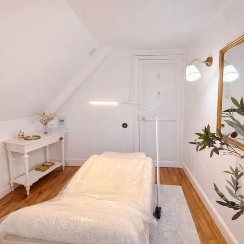 By Lou - Épilation Châtellerault - By Lou - Photo Galerie - OneBooking