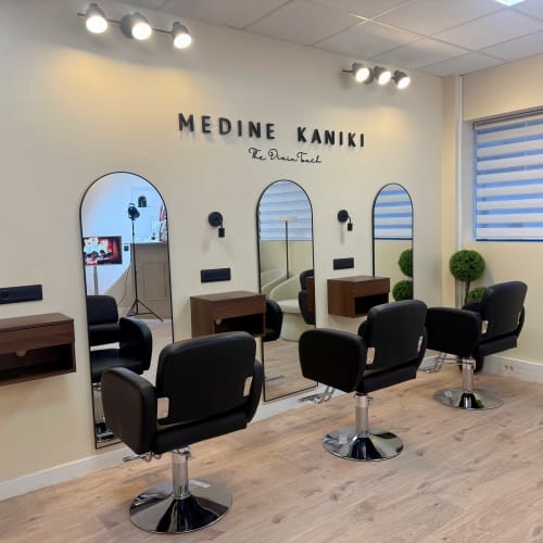 Medine Kaniki Divin Touch - Coiffure Saint-Denis - Medine Kaniki Divin Touch - Photo Galerie - OneBooking