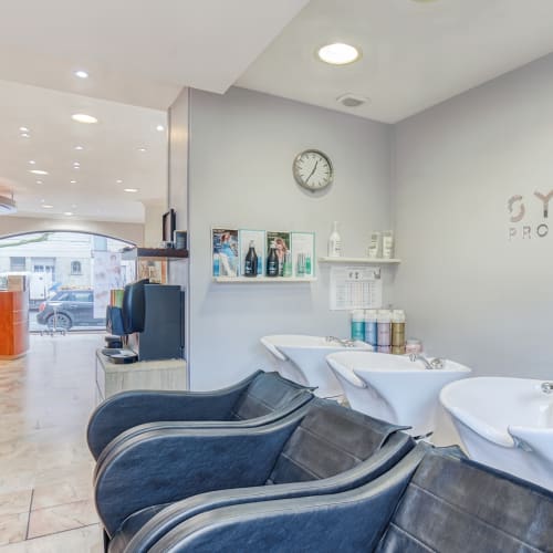 Viva La Vie by Arnault Coiffure - Guiton - Coiffure La Rochelle - Viva La Vie by Arnault Coiffure - Guiton - Photo Galerie - OneBooking