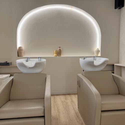 Le Cabinet Capillaire - Onglerie Rennes - Le Cabinet Capillaire - Photo Galerie - OneBooking