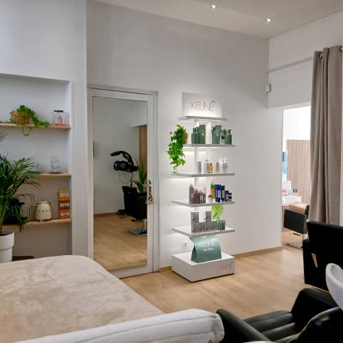 21 Avenue - Coiffure Lisieux - 21 Avenue - Photo Galerie - OneBooking