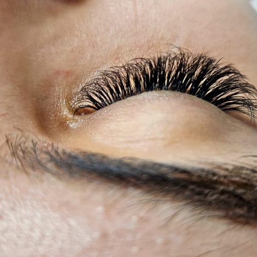 Beewomanly Brow & Lashes - Institut de beauté Lyon - Beewomanly Brow & Lashes - Photo Galerie - OneBooking