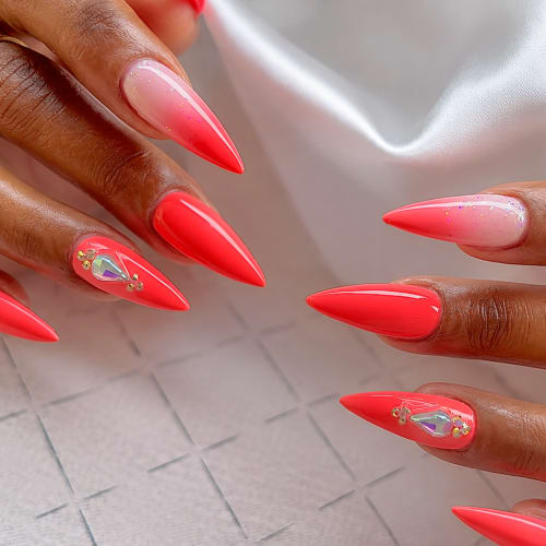 Bella Beauty Ongles & cils - Coiffure Nice - Bella Beauty Ongles & cils - Photo Galerie - OneBooking