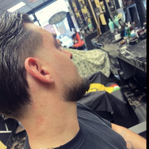 Royal Barber - Coiffure Melun - Royal Barber - Photo Galerie - OneBooking