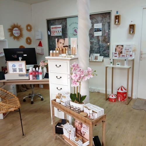 Beauté Apaisée - Sourcils & cils Levallois-Perret - Beauté Apaisée - Photo Galerie - OneBooking