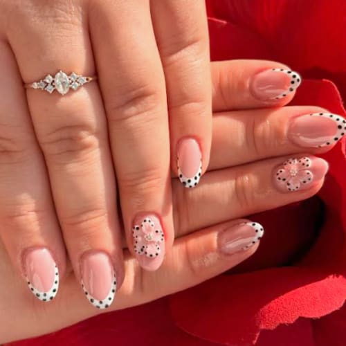 Kat Nails - Onglerie Thionville - Kat Nails - Photo Galerie - OneBooking