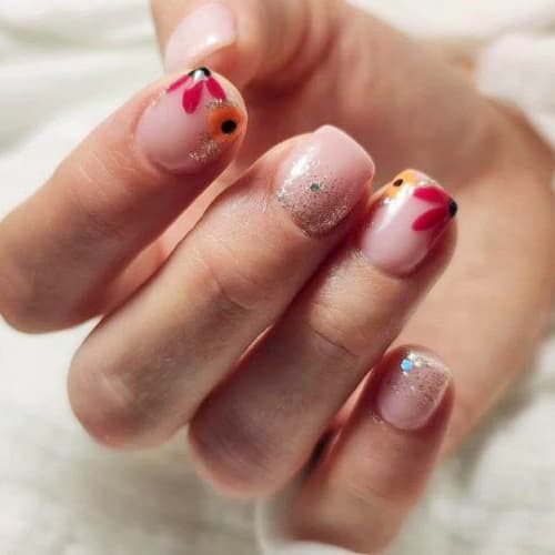 De l'ongle à la lumière - Coiffure Gap - De l'ongle à la lumière - Photo Galerie - OneBooking