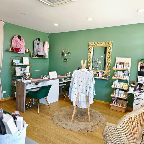 Glam and Chic - Coiffure Saint-André-les-Vergers - Glam and Chic - Photo Galerie - OneBooking