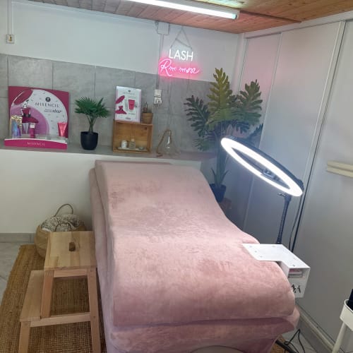 Les merveilleuses extentions - Institut de beauté Vitrolles - Les merveilleuses extentions - Photo Galerie - OneBooking