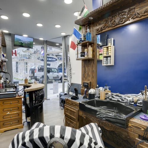 Monsieur H. Coiffeur Barbier - Coiffure La Rochelle - Monsieur H. Coiffeur Barbier - Photo Galerie - OneBooking