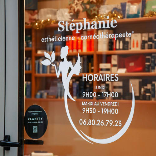 Stéphanie, esthéticienne, cornéothérapeute® - Institut de beauté Châteauroux - Stéphanie, esthéticienne, cornéothérapeute® - Photo Galerie - OneBooking