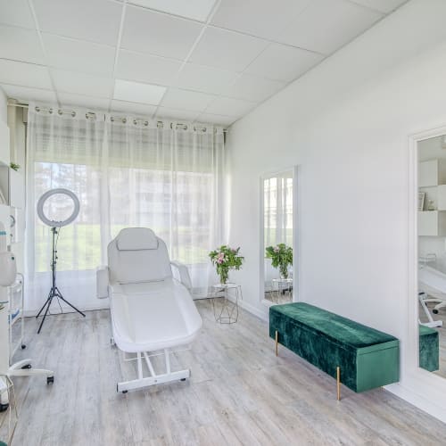 Kayla Beauty - Coiffure Toulouse - Kayla Beauty - Photo Galerie - OneBooking