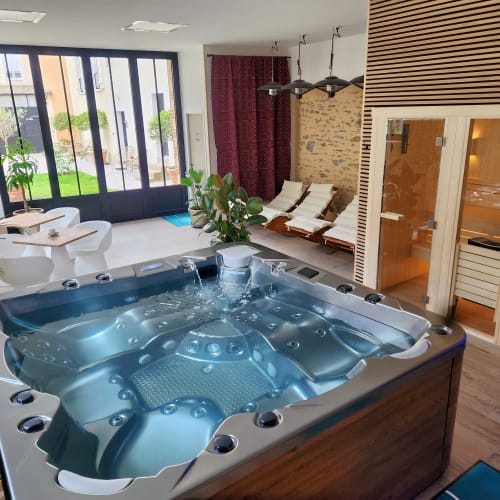 Domaine de BACHMAY - Sourcils & cils Laval - Domaine de BACHMAY - Photo Galerie - OneBooking
