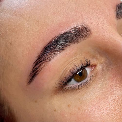 Youmi Lashes - Sourcils & cils Orange - Youmi Lashes - Photo Galerie - OneBooking