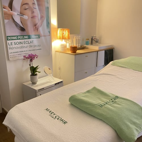 Nails Beauty By Marion - Institut de beauté Antibes - Nails Beauty By Marion - Photo Galerie - OneBooking