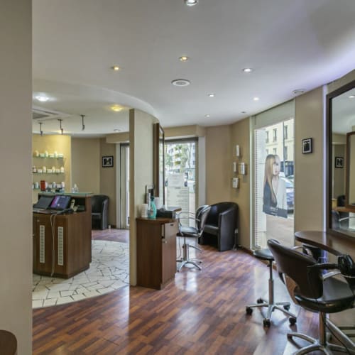L’Atelier CERUTTI - Coiffure Issy-les-Moulineaux - L’Atelier CERUTTI - Photo Galerie - OneBooking