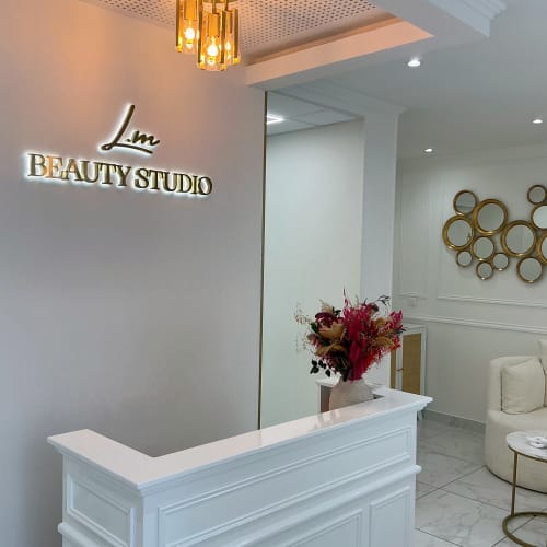 L.M Beauty Studio - Sourcils & cils Vaulx-en-Velin - L.M Beauty Studio - Photo Galerie - OneBooking