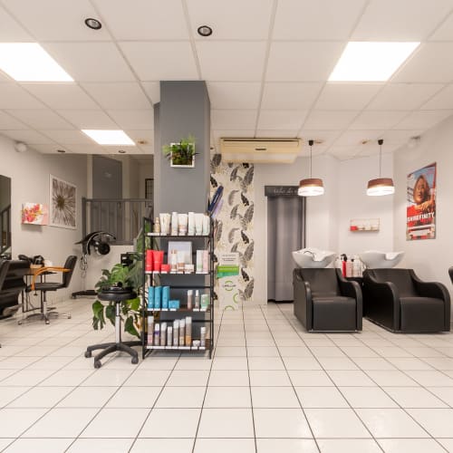 Nuances Coiffure - Coiffure Joué-lès-Tours - Nuances Coiffure - Photo Galerie - OneBooking