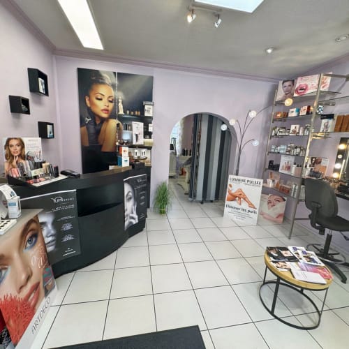 Esthetic Beauty - Onglerie Clermont-Ferrand - Esthetic Beauty - Photo Galerie - OneBooking