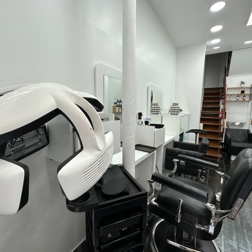 Léba Salon de Coiffure - Onglerie Paris - Léba Salon de Coiffure - Photo Galerie - OneBooking